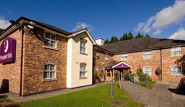 Premier Inn Wrexham North Esterno foto